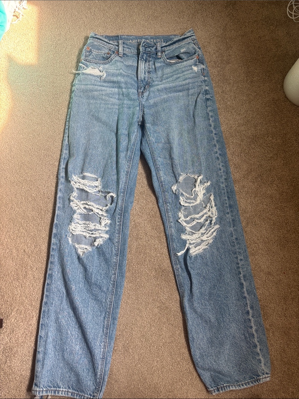 American Eagle Strigid Ripped Highest Waist Baggy Straight Jean